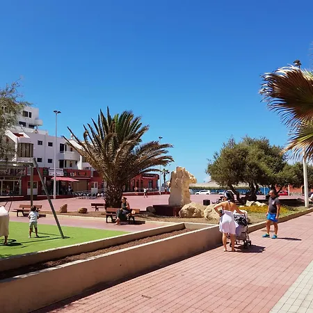 Alquilaencanarias El Medano Mirazul Plaza Roja Exterior photo
